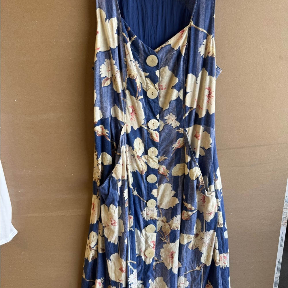 Floral Button-Down Dress in Blue and Cream